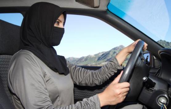 السعودية تطلب مدربات سواقة اردنيات لتعليم النساء السعوديات قيادة