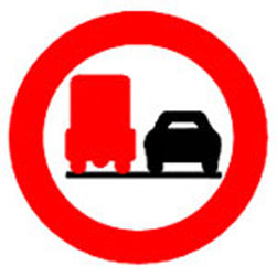 شاخصة ممنوع تجاوز الشاحنات
